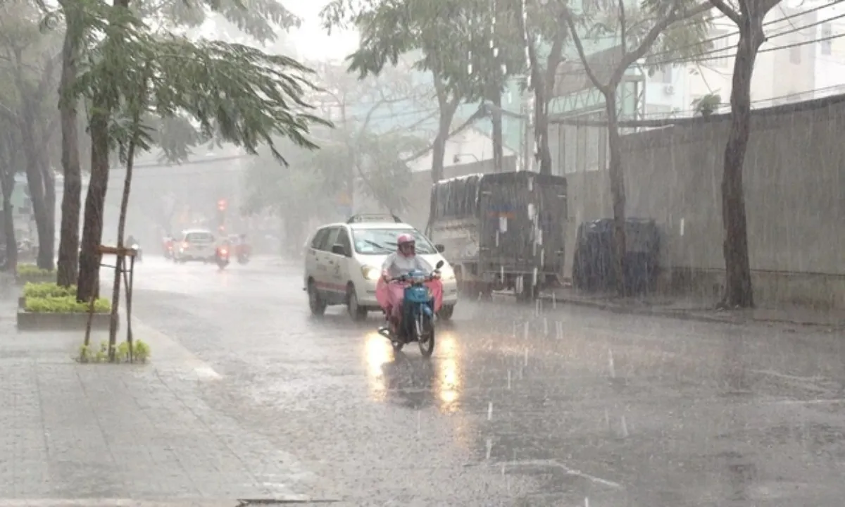 TPHCM nhiều nơi mưa lớn và ngập