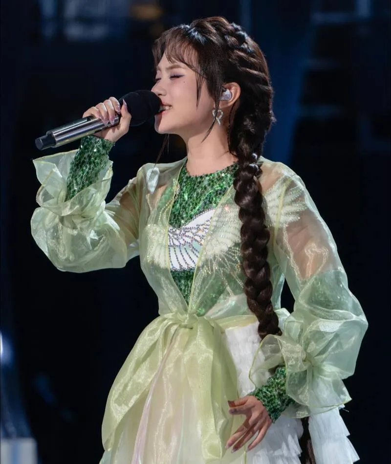 phuong my chi (2)