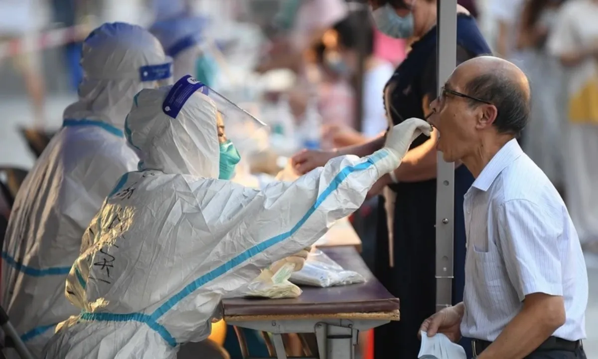 WHO cảnh báo biến thể Covid-19 NB.1.8.1