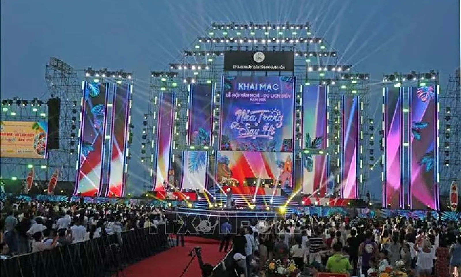 Nha Trang khai mạc Lễ hội Văn hóa - Du lịch biển 2025