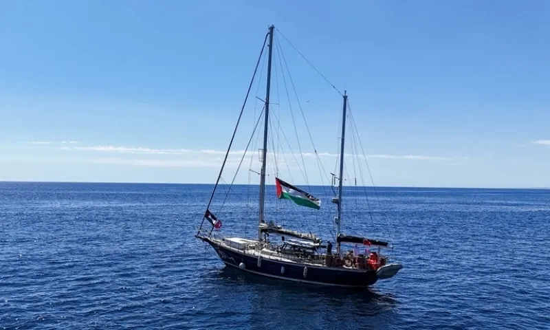 Israel tuyên bố chặn tàu cứu trợ tới Gaza