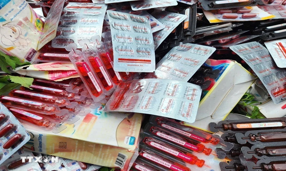 200 hộp thực phẩm chức năng bị tiêu hủy lén lút