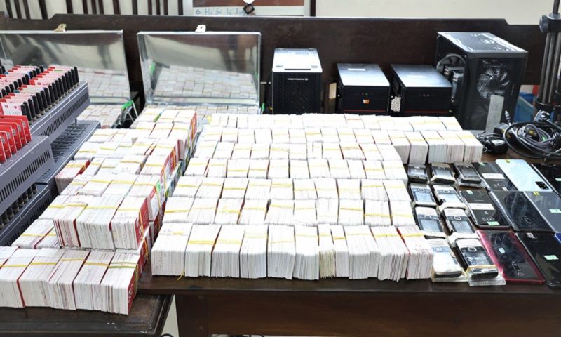Triệt phá đường dây mua bán trái phép hơn 3.000 tài khoản ngân hàng 