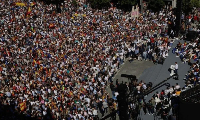 Biểu tình lớn ở Tây Ban Nha phản đối Thủ tướng Sanchez