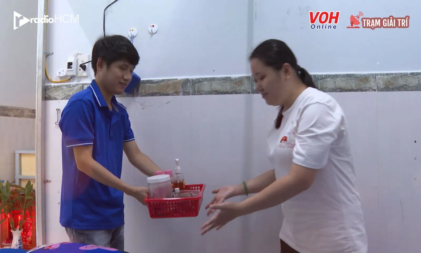 Thần Tài Gõ Cửa lại khiến khán giả cay mắt vì một cặp đôi