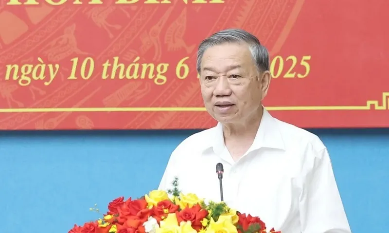 Tổng Bí thư: Xây dựng hành lang kinh tế xuyên suốt từ đồng bằng đến miền núi