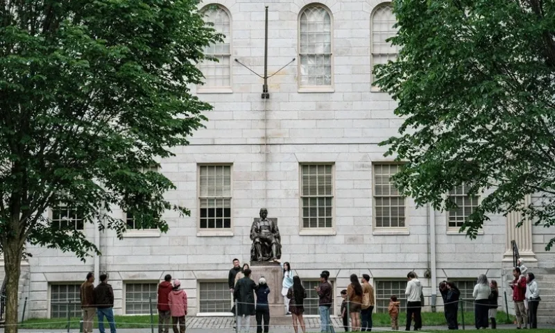 Mỹ tiếp tục cấp thị thực cho sinh viên Harvard sau khi lệnh cấm bị chặn 