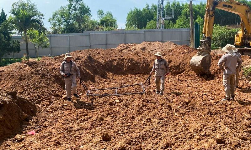 Quảng Bình xử lý bom mìn sót lại tại khu di tích bến phà Long Đại II