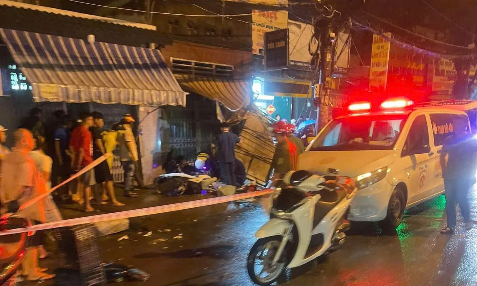 Tai nạn giao thông nghiêm trọng tại Gò Vấp, hai người tử vong