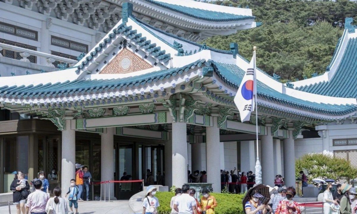 Tổng thống Lee Jae Myung đưa Nhà Xanh trở lại vị thế quyền lực