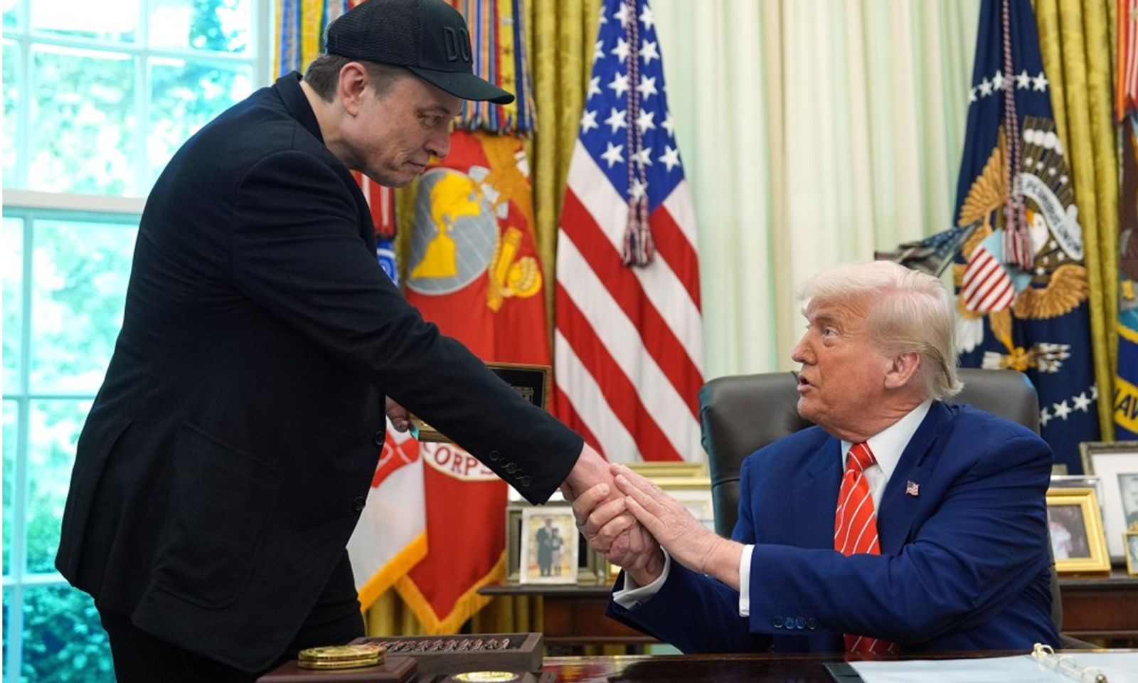 Tỷ phú Elon Musk hối hận vì ‘đấu khẩu’ với tổng thống Trump