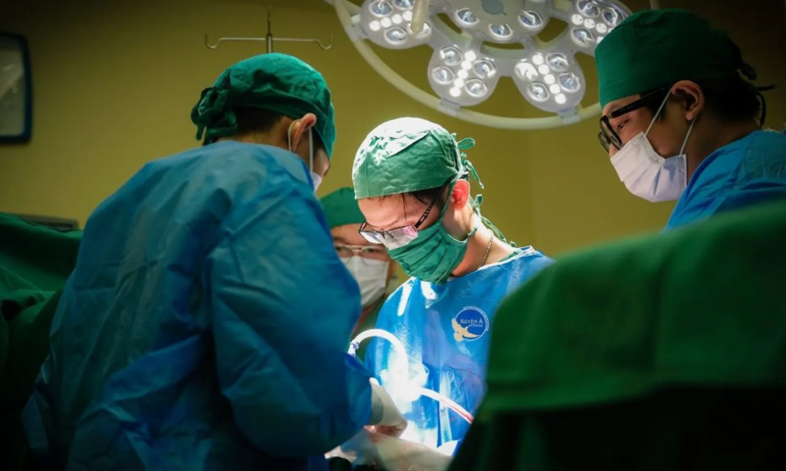 Cứu nam thanh niên người Việt bị đâm xuyên tim khi xô xát tại Campuchia