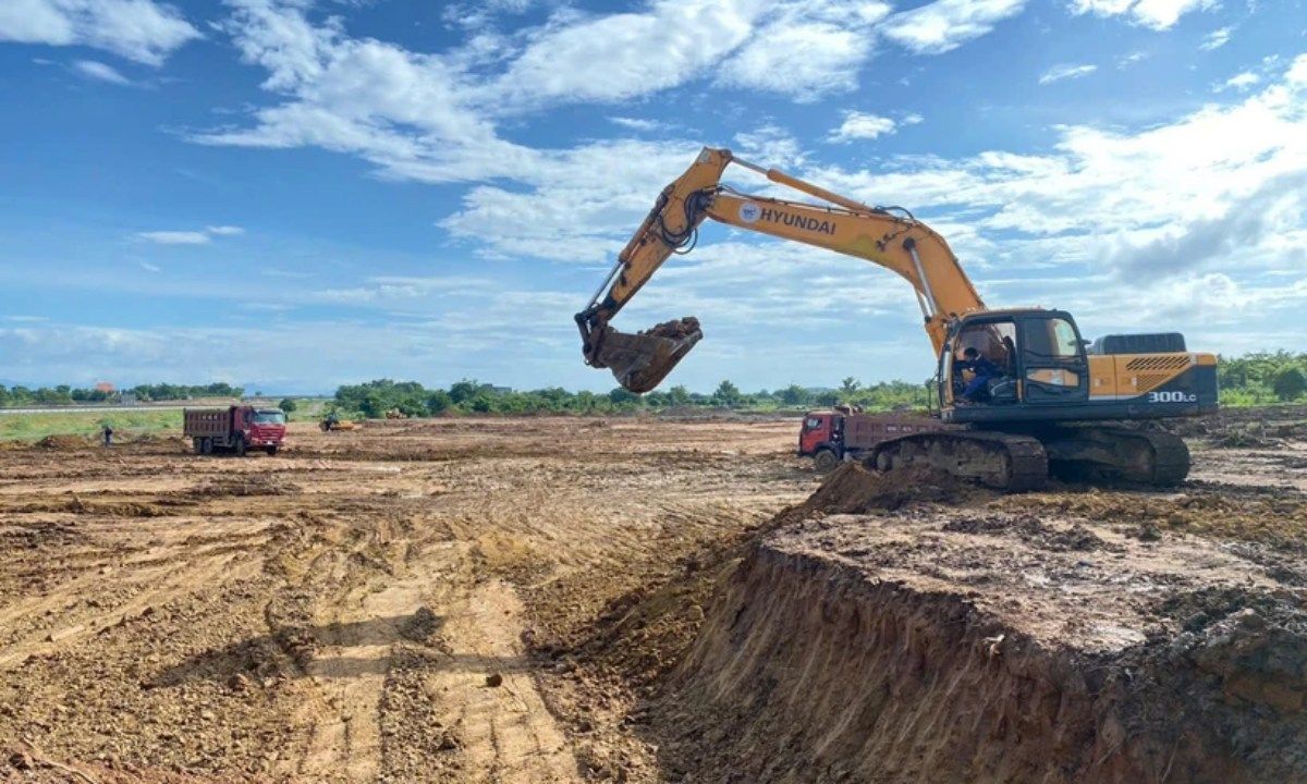 Nhiều trạm dừng nghỉ trên cao tốc Bắc - Nam chậm tiến độ: Vướng giải phóng mặt bằng