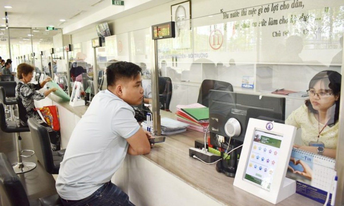 TPHCM yêu cầu không để quá tải khi nộp hồ sơ ở phường, xã mới