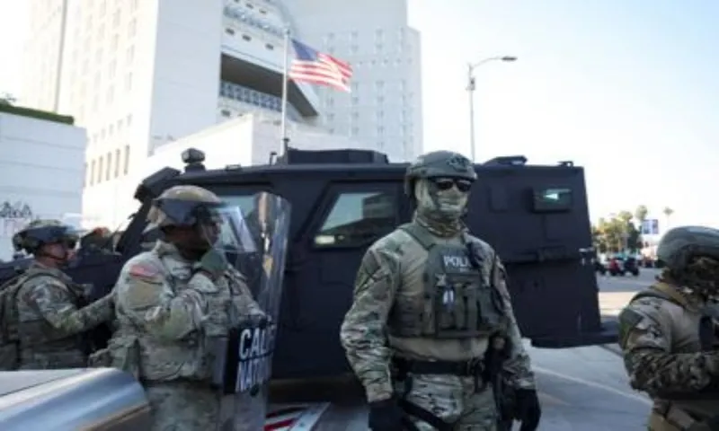 Tòa án Mỹ chặn Tổng thống Trump triển khai Vệ binh Quốc gia tại Los Angeles