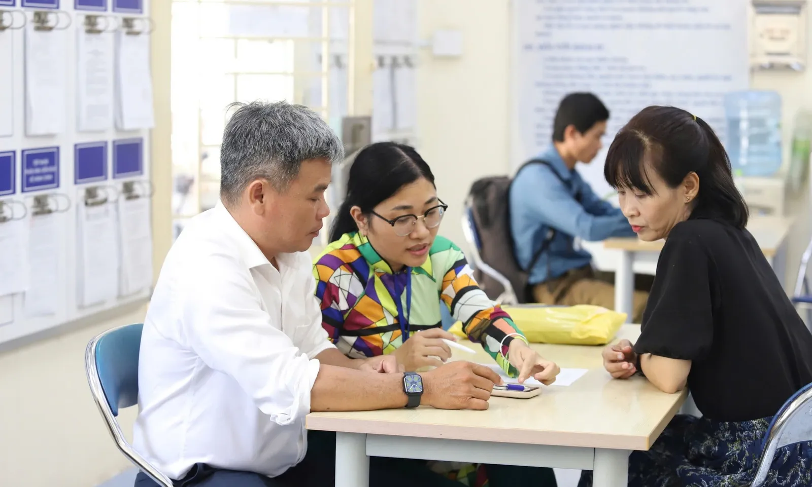 Chính phủ ban hành Nghị định về tổ chức cơ quan chuyên môn cấp xã