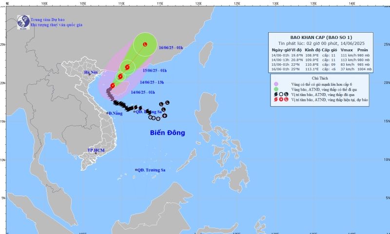 Bão số 1 di chuyển chậm, gây gió giật mạnh và biển động dữ dội