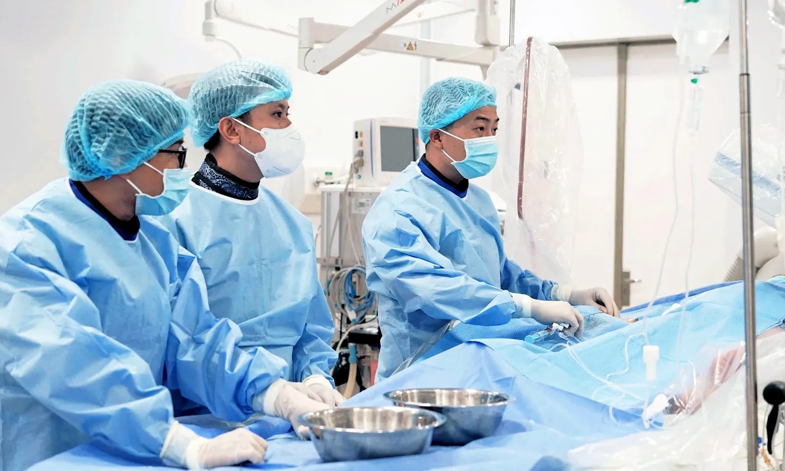 Cấp cứu thành công du khách pháp bị nhồi máu cơ tim cấp