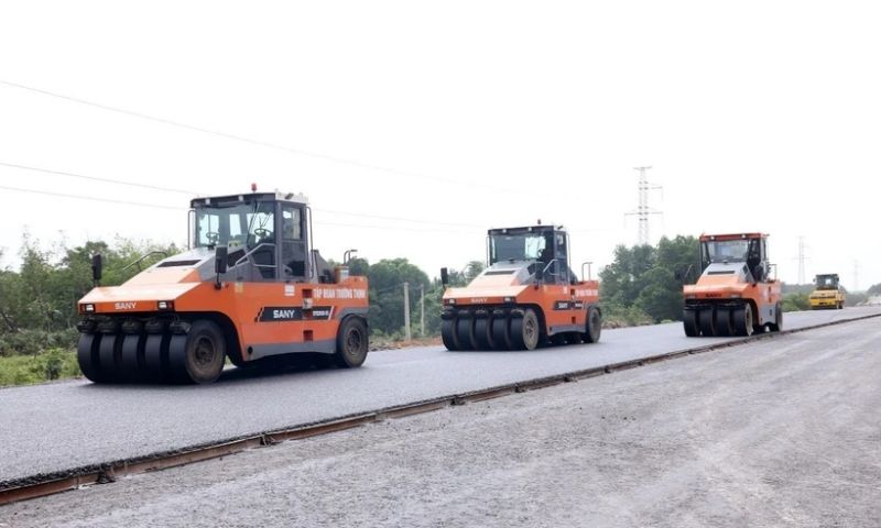 Đẩy nhanh tiến độ 5 dự án cao tốc Bắc–Nam phía Đông