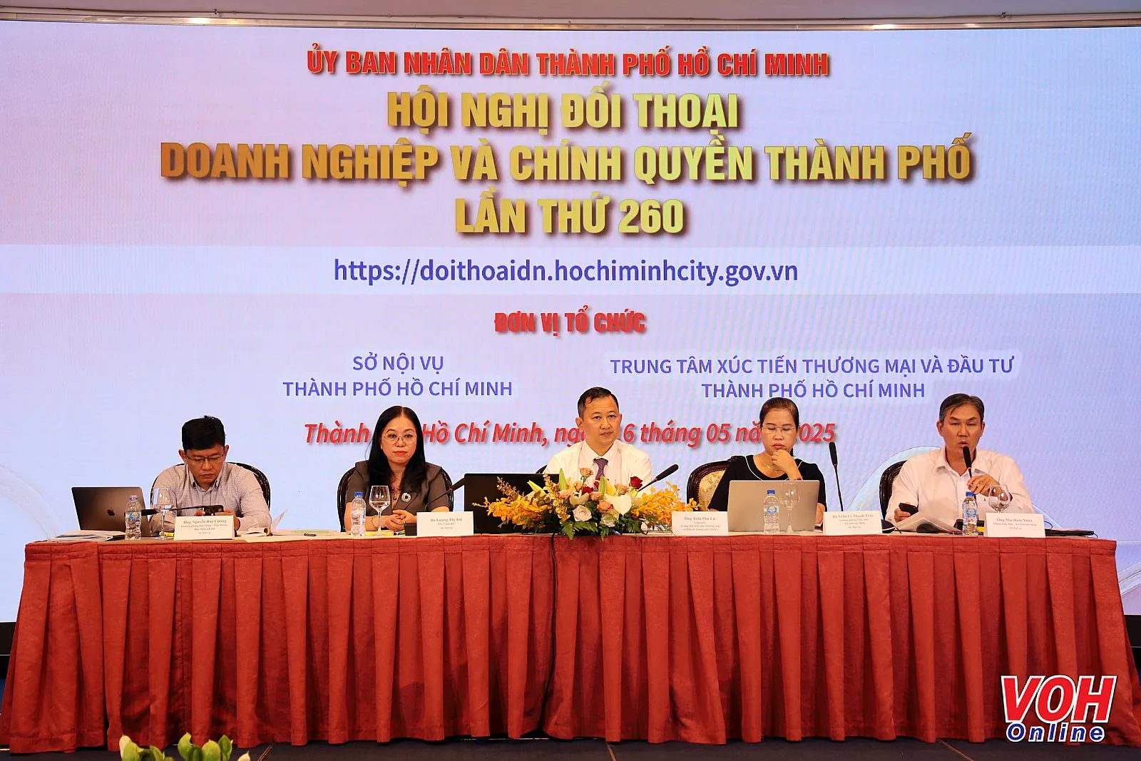 Chủ tọa đoàn_voh