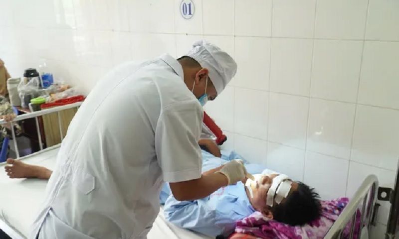 Cà Mau: Máy bay không người lái dùng trong nông nghiệp làm một người bị thương