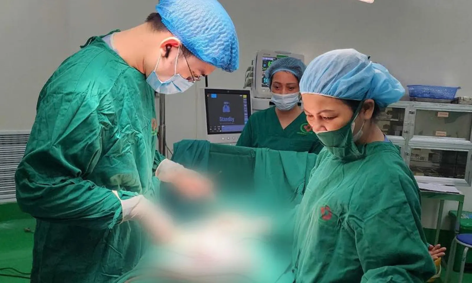 Cấp cứu thành công bệnh nhân bị gãy dương vật hiếm gặp