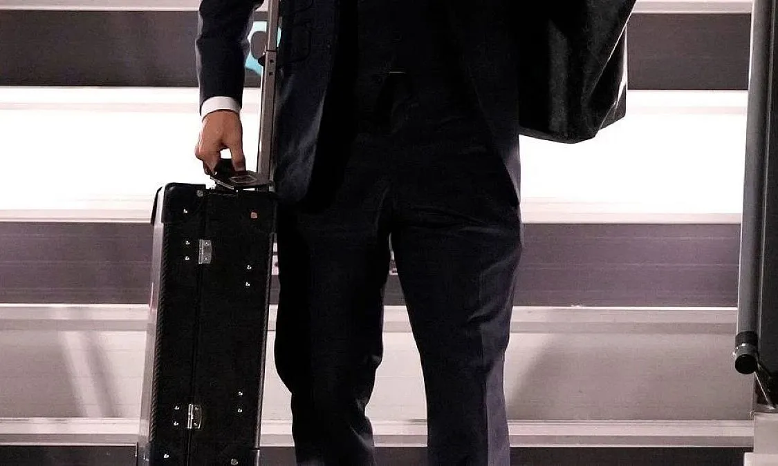 Giả danh tiếp viên, người đàn ông đi lậu hơn 120 chuyến bay trong 6 năm