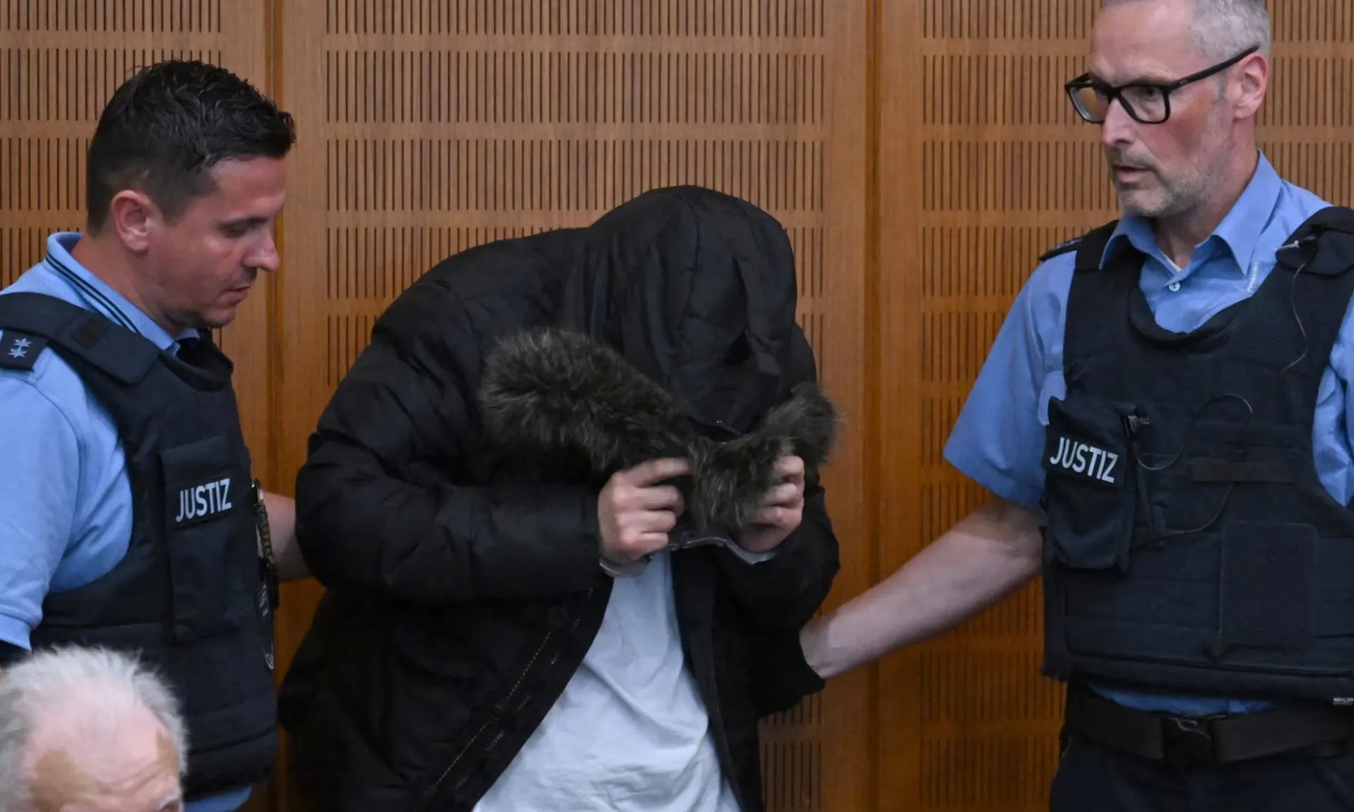 toi-ac-chien-tranh-160625