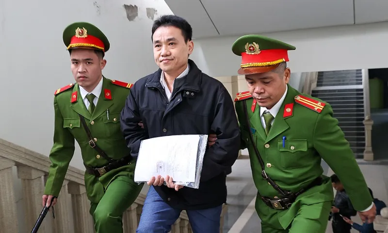 Hai cựu Phó Giám đốc Sở ở Quảng Nam được giảm án trong vụ Chuyến bay giải cứu