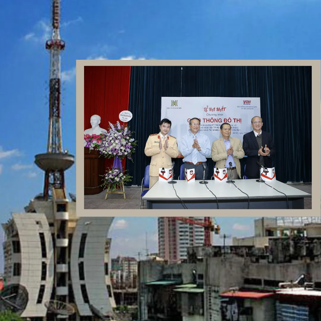 Black Vintage  Photo Collage Instagram Post 