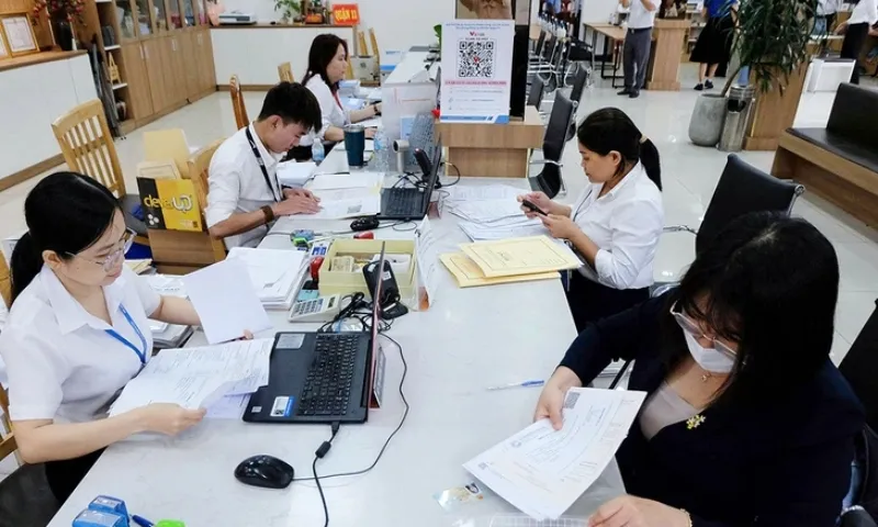 Chốt danh sách 5 nhóm đối tượng tinh giản biên chế từ 2025