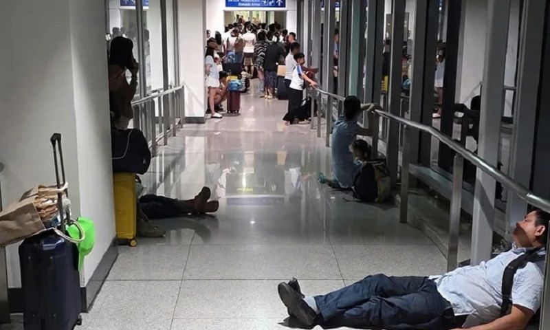 Điểm tin sáng 17/6:  Làm rõ vụ hành khách mắc kẹt ở Sân Bay Tân Sơn Nhất.