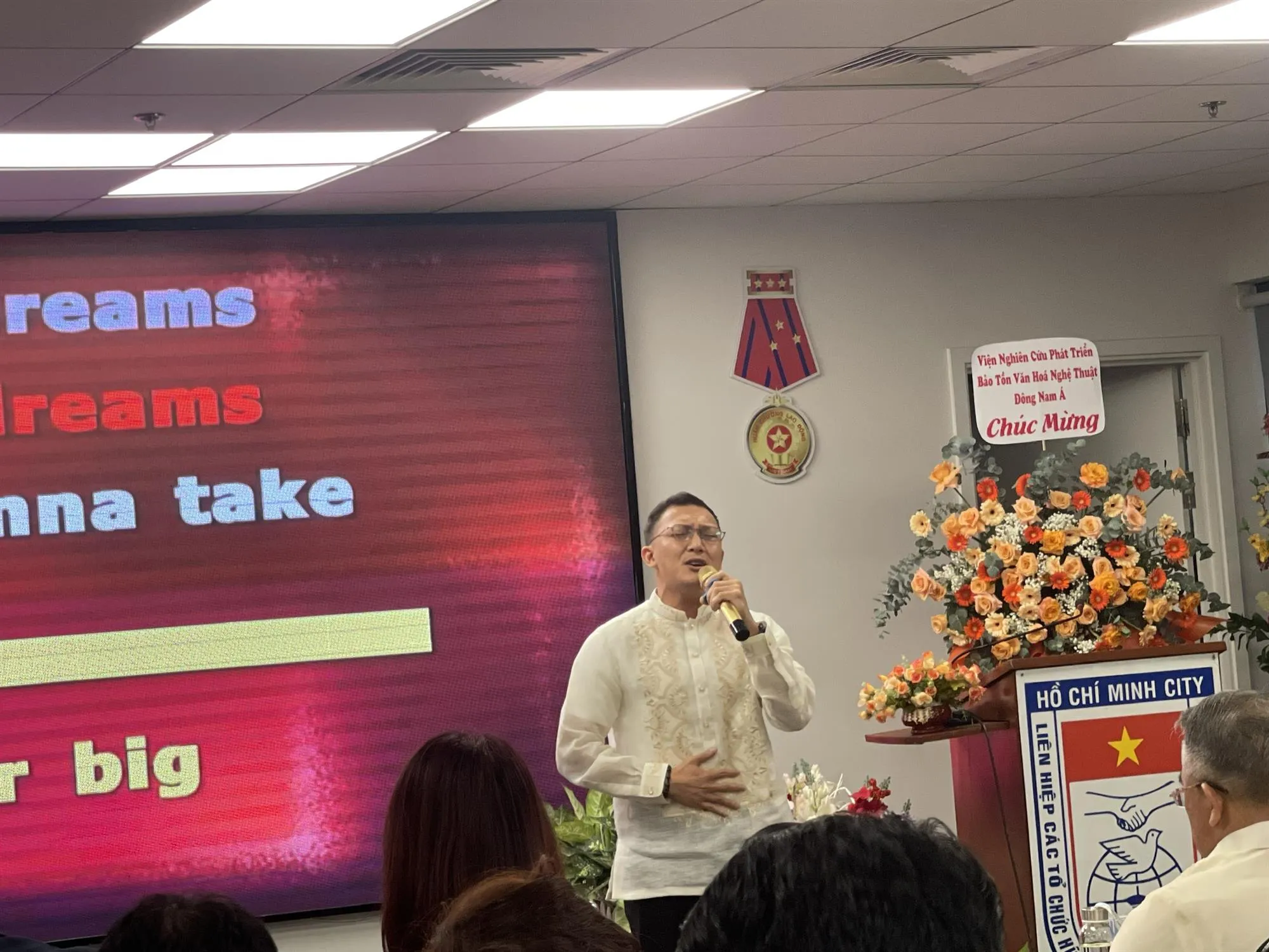 z6713010345983_6f2585a0264a8e77d6371c36ef51618b