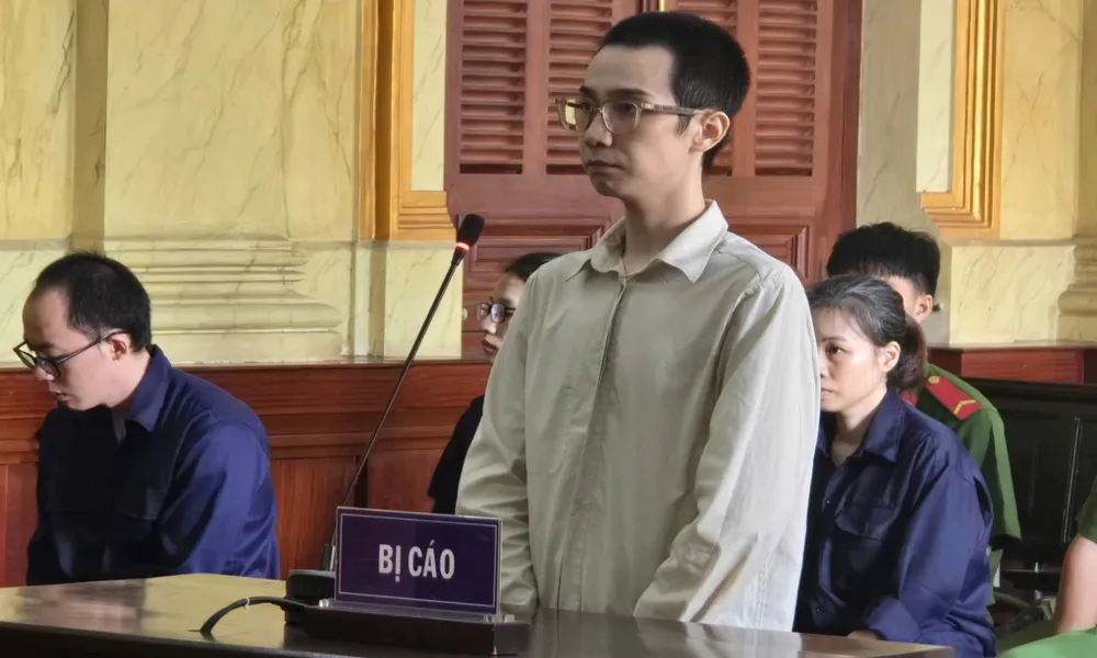 Giao dịch viên ACB lĩnh 20 năm tù vì “mắc bẫy” lừa đảo trên mạng