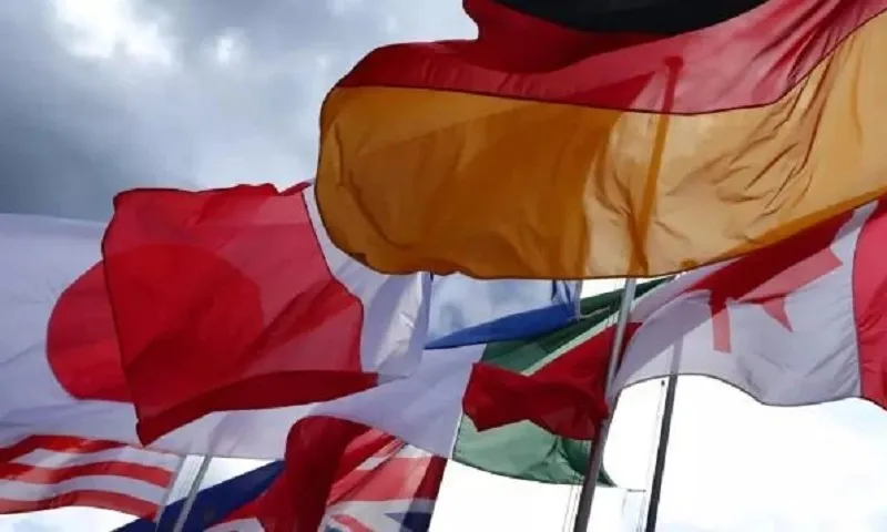Cờ của các nước G7 - Ảnh DPA