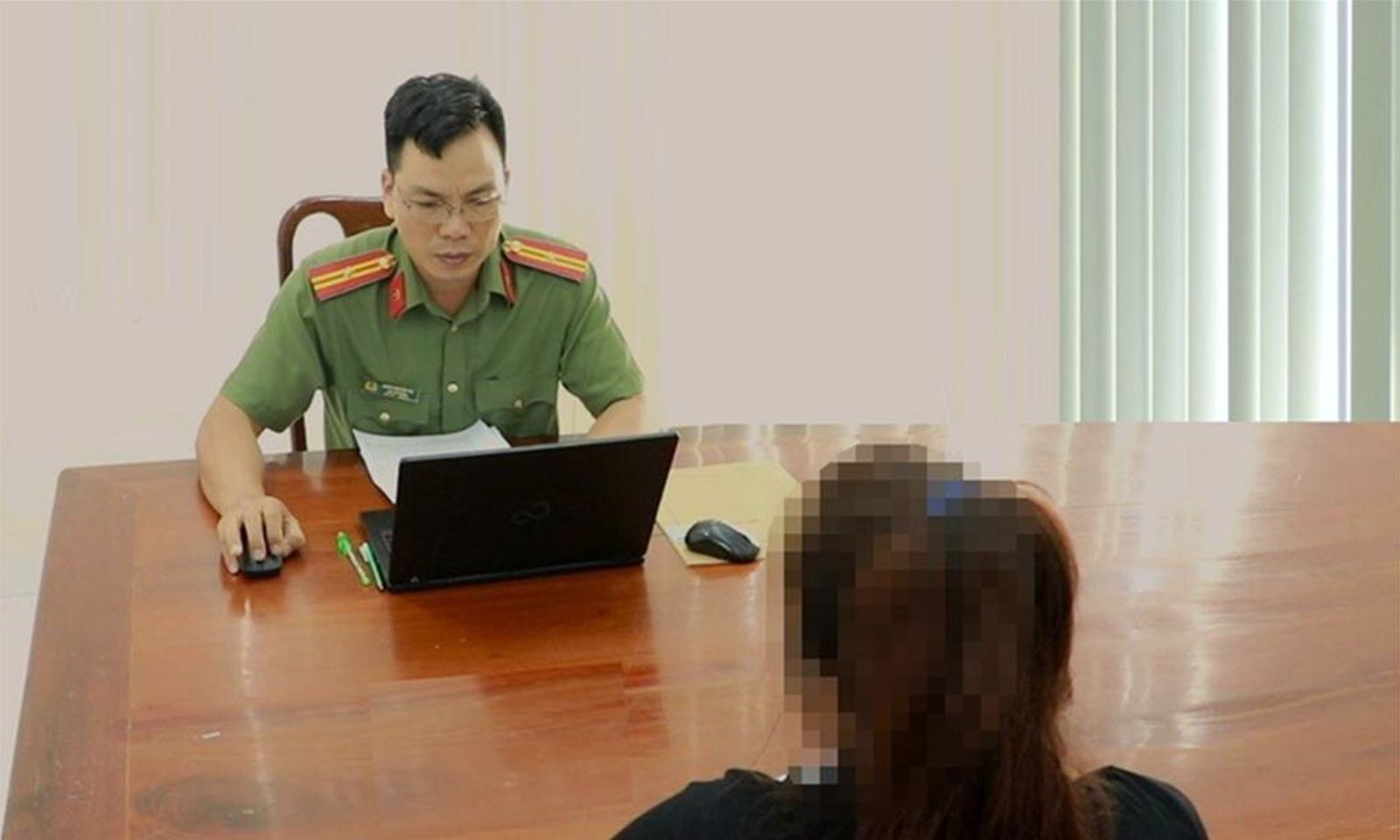 Sập bẫy tặng quà tri ân “Điện Máy Xanh”, người phụ nữ mất hơn 500 triệu đồng