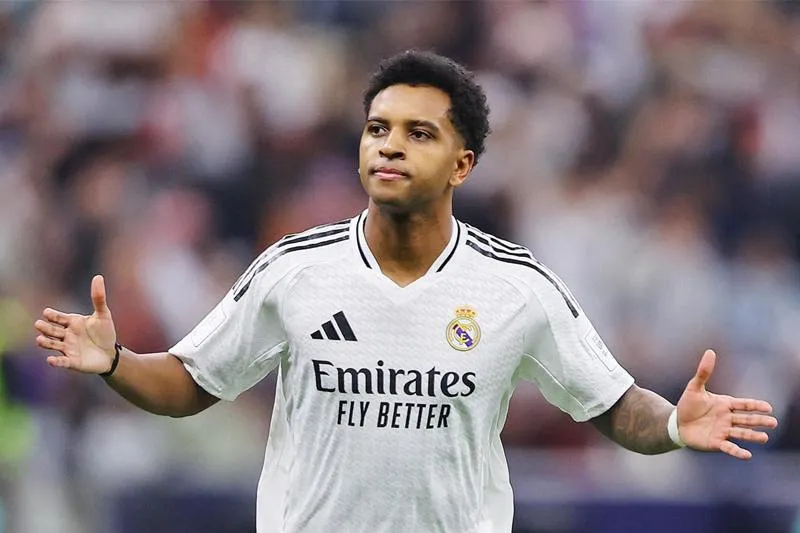 HLV Alonso muốn giữ Rodrygo ở lại. Ảnh: Internet