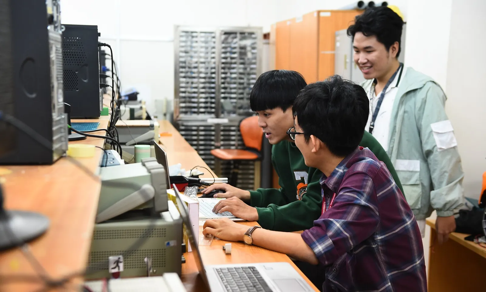 Mức học phí, học bổng của trường Đại học Quốc tế năm 2025