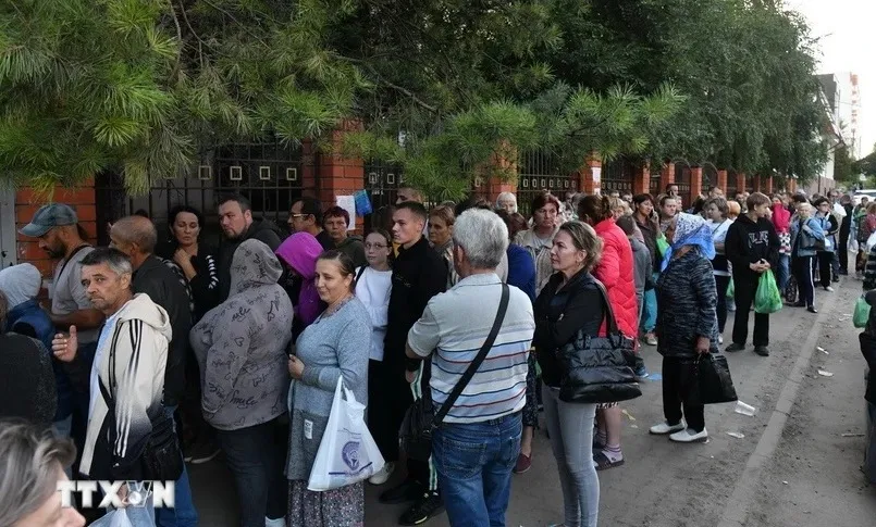 Ukraine thông qua luật cho phép đa quốc tịch để đối phó khủng hoảng dân số