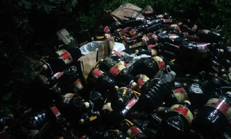 Phát hiện hàng loạt vụ vứt bỏ thực phẩm, thuốc, mỹ phẩm