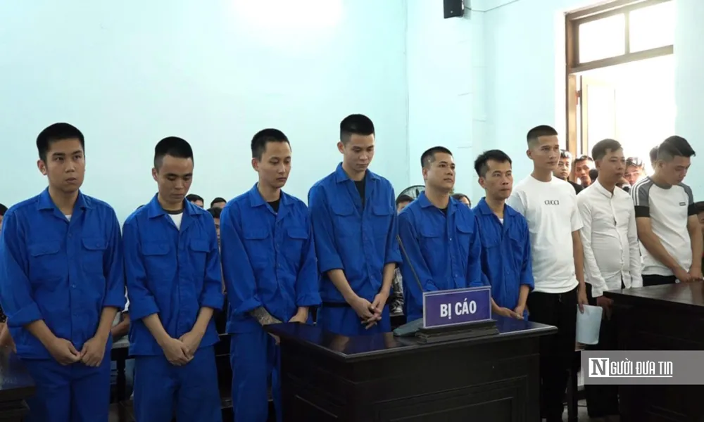 9 bị cáo nhận tổng cộng hơn 65 năm tù vì dùng ma túy tập thể