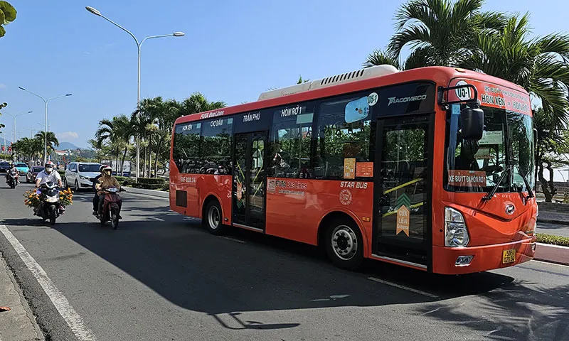 Hỗ trợ chi phí di chuyển cho hơn 2.100 người sau sáp nhập tỉnh tại Khánh Hòa