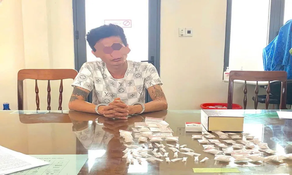 Bắt ông chủ xưởng gỗ cung cấp ma túy cho thanh niên