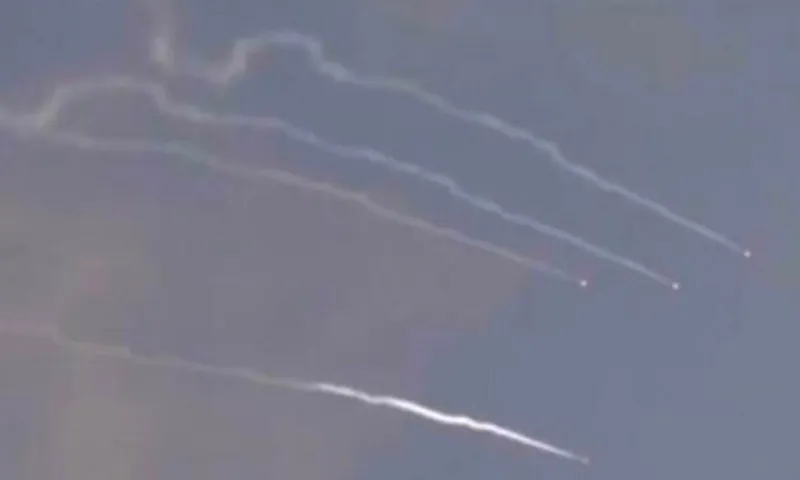 Nhiều nước sơ tán công dân khỏi vùng chiến sự Israel – Iran