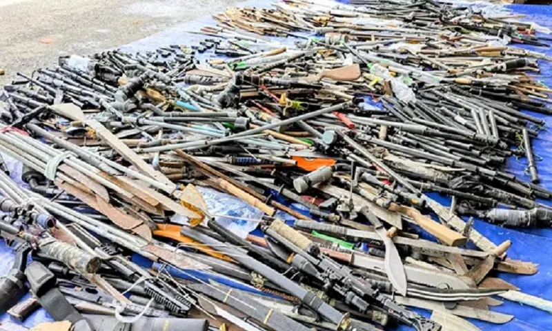 An Giang: Tiêu hủy hơn 1.500 công cụ hỗ trợ và vũ khí thô sơ