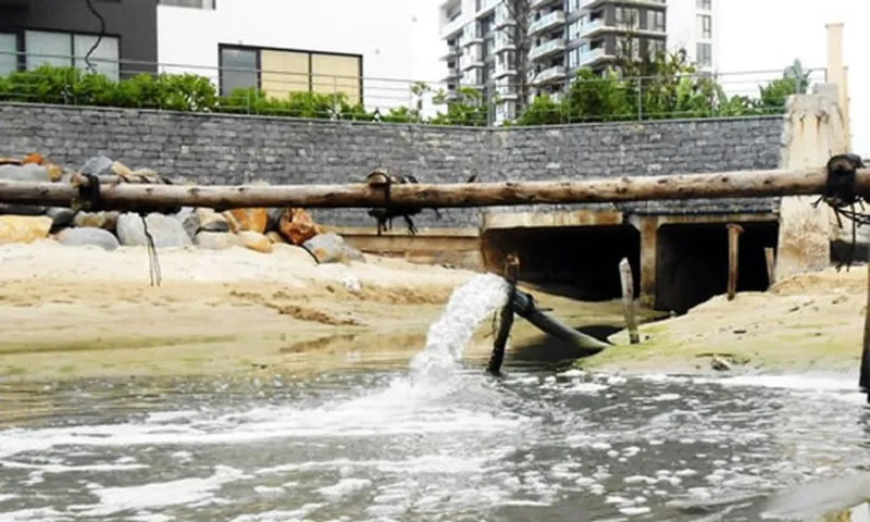 Xả thải ra môi trường