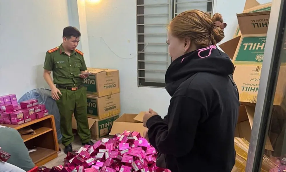 Phanh phui cơ sở mỹ phẩm dỏm tại Đà Nẵng