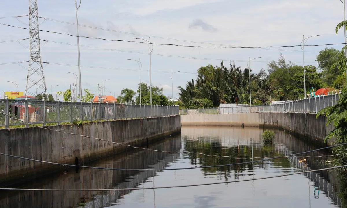 Dự án cải tạo rạch Bà Tiếng sắp hoàn thành, nâng cấp hạ tầng quận Bình Tân