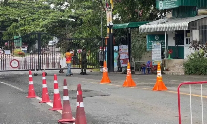 Thái Lan đóng cửa toàn tuyến biên giới với Campuchia