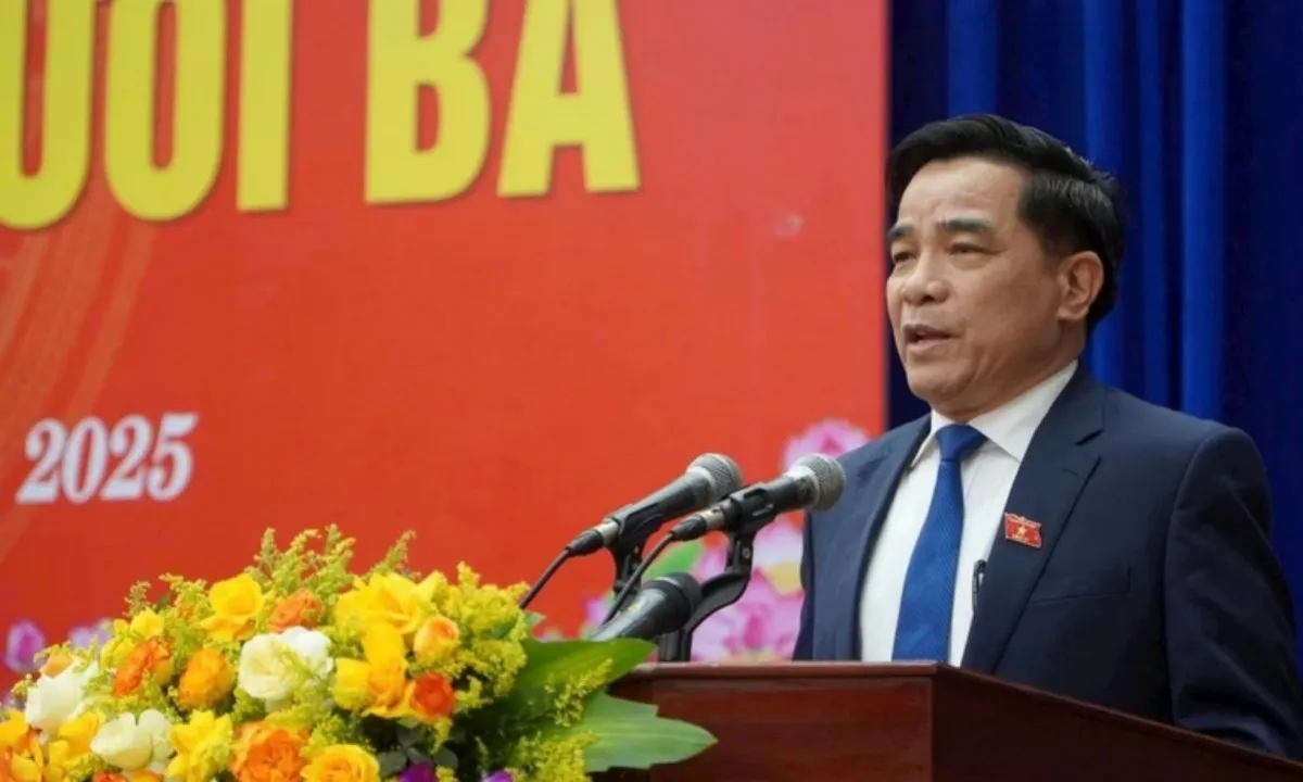 Chủ tịch UBND tỉnh Quảng Nam Lê Văn Dũng nghỉ hưu trước tuổi